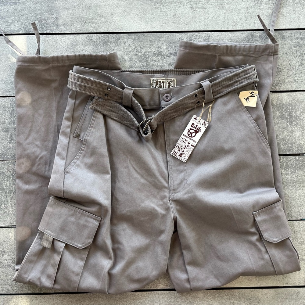 Beyond The Limit Style P105A Cargo Pants Color Lt Grey Size Men’s 34 X 30